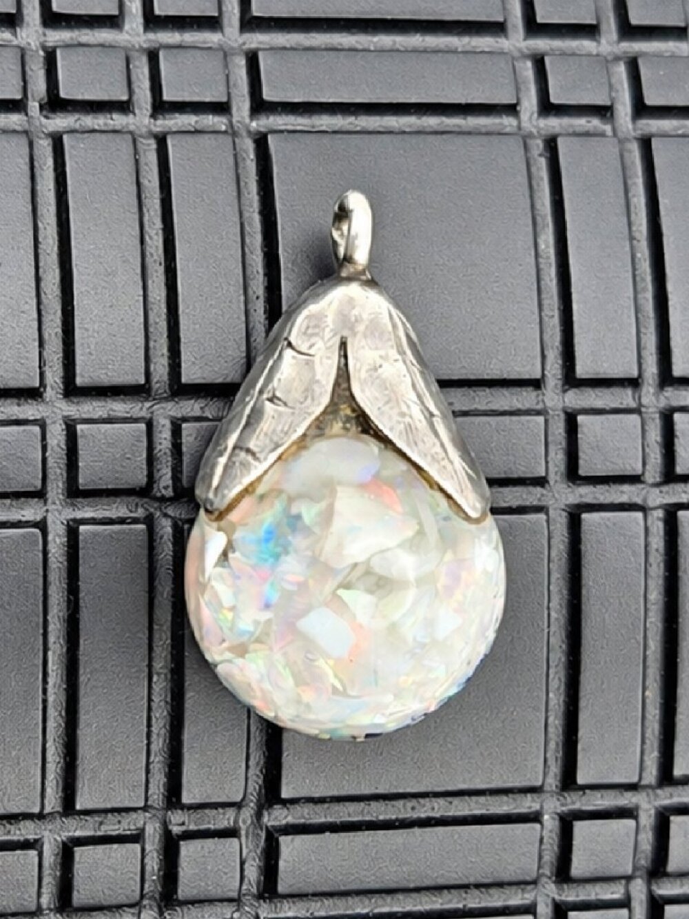 Vintage Floating Opal Sterling Silver Pendant – Iridescent Teardrop Leaf Design